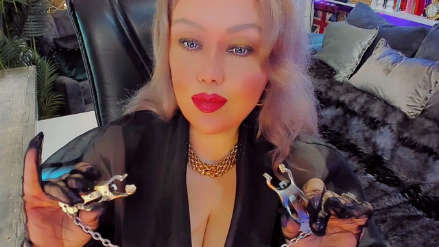 Camgirl Listen2Etername, 49 Jahre