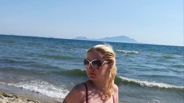 GoldenMilf