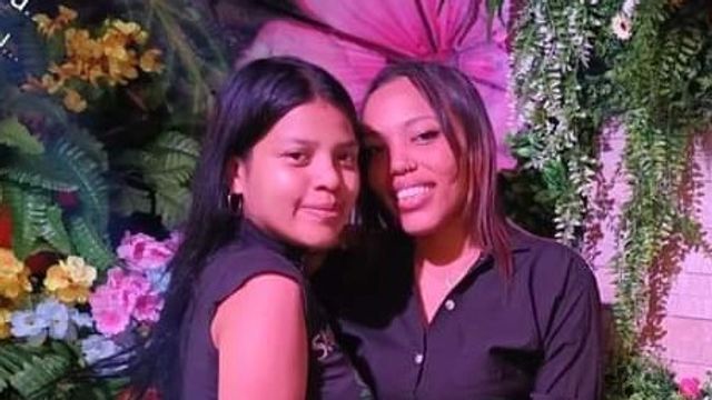 Camgirl Laura+Catalina, 22 Jahre
