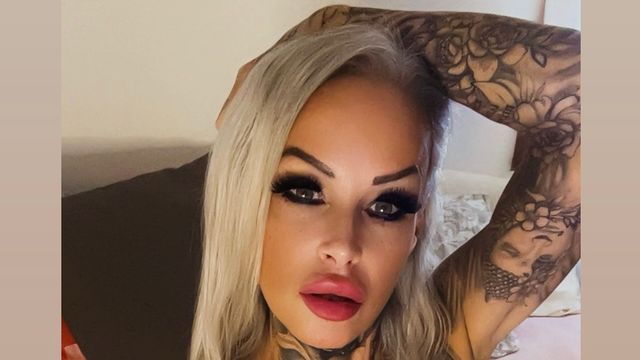 Camgirl SophieLogan, 48 Jahre