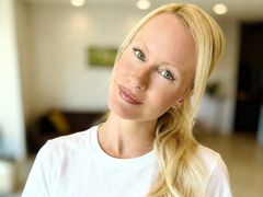 BlondeHexe LiveCam