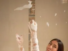 Paulinepeach LiveCam