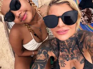 Merry4Fun+Scarlette LiveCam