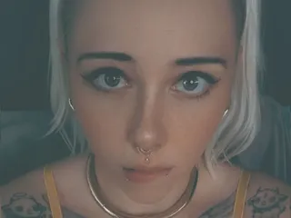 Sarah_Sky LiveCam