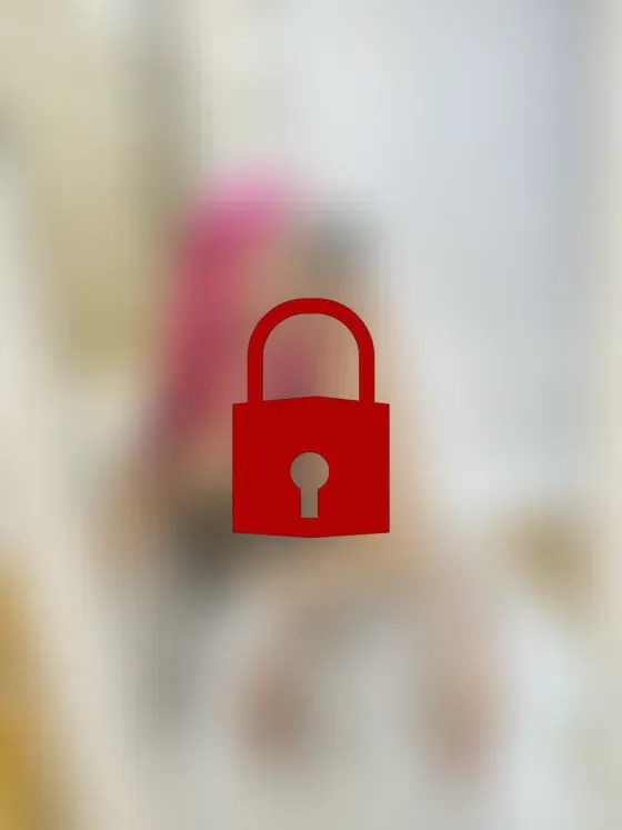 Pink, Glitzer und ganz viel schmutzige Gedanken 