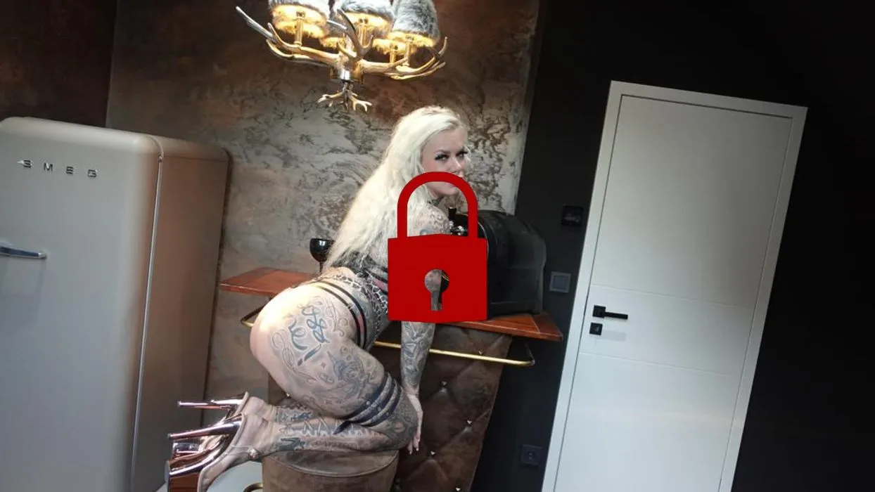 SCHLÜPPI Day | bis zum verrecken hart in die ARSCHPUSSY