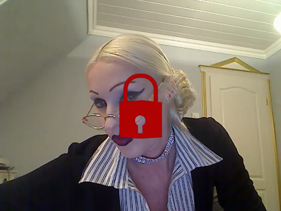 Lehrerin mit Pornotitten!