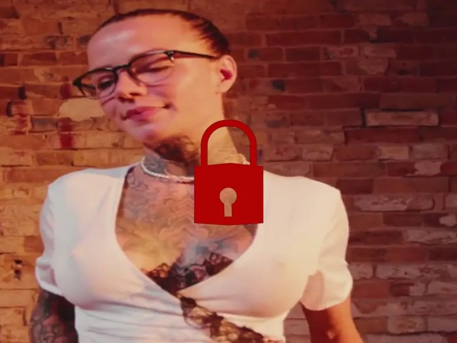 Versaute Analshow für Dich