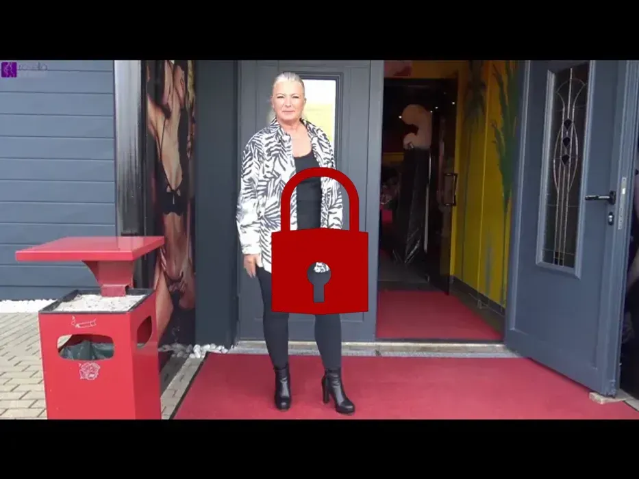 Mein XXL BlowJob-Bukkake und Sperma schluck Event in einem Erotik-Markt! Kapitel 1 (CumLoad 1-9)!: