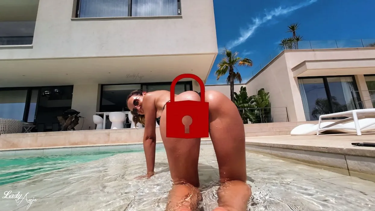 Ass-Ignore X - Besessen von meinem Bikini Arsch!