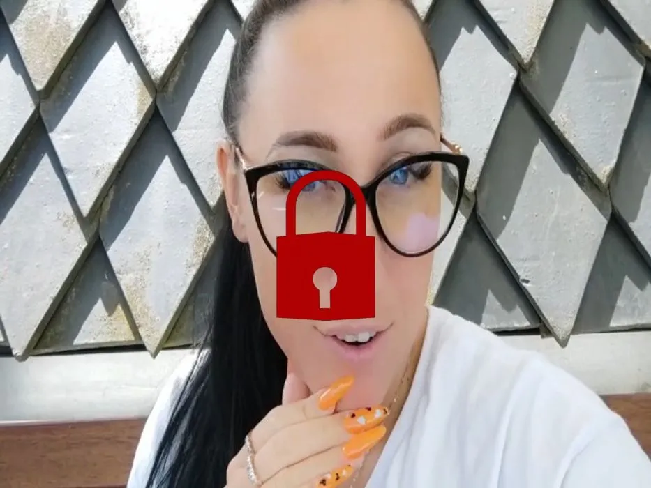 WIE PERVERS IST DAS BITTE?! Auf dem Balkon vor den Nachbarn gewichst!