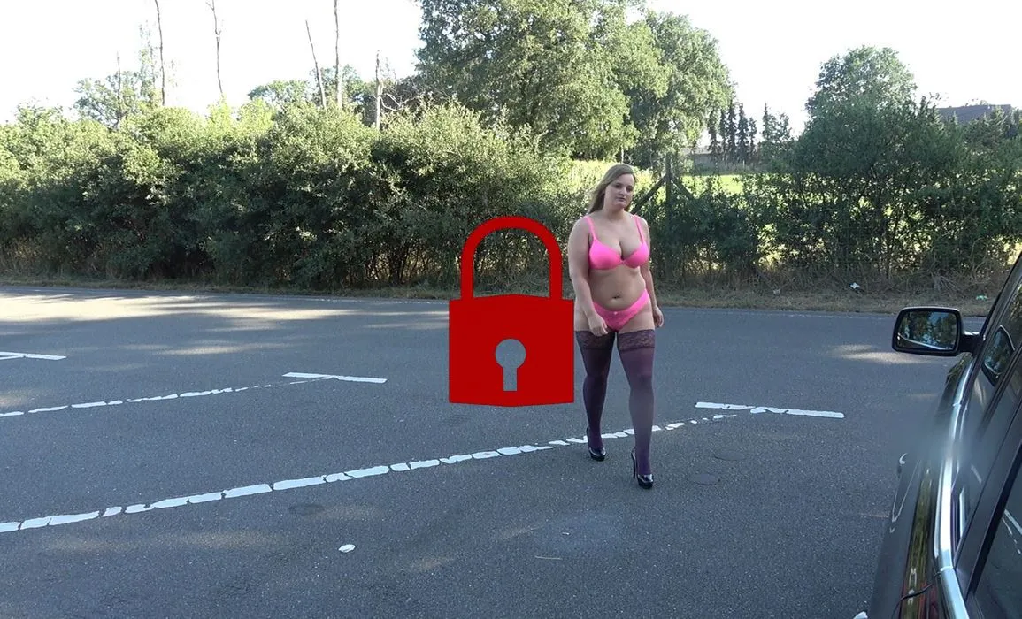 Perverse AO Parkplatz Schlampe aus NRW!!! Direkt an der A3!