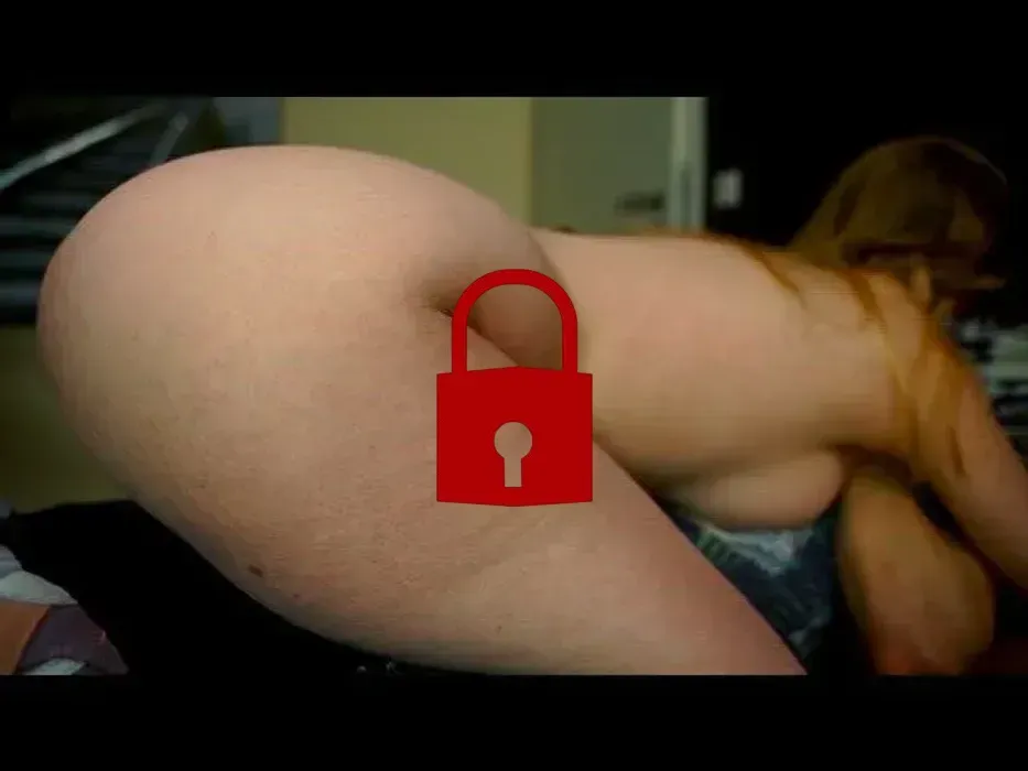 Wie lange hälst du es in meiner Pussy aus ????