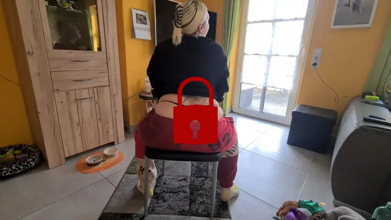 auf dem küchenstuhl