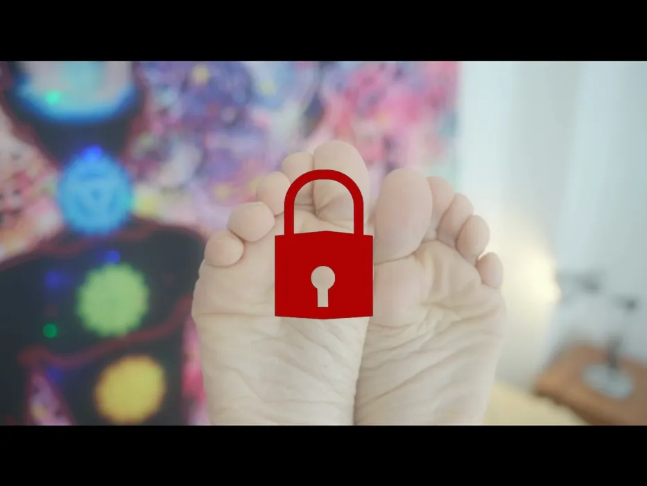 Schöner Footjob Sperma Nahaufnahme