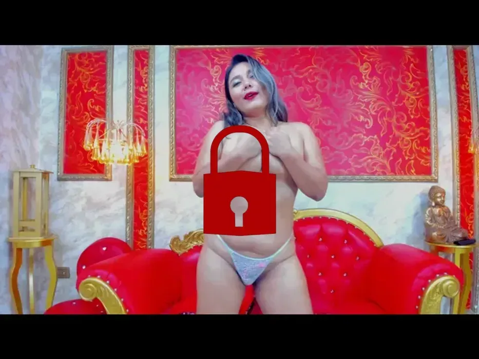 Milf horny awaits you very playful and with gas to give you the best night