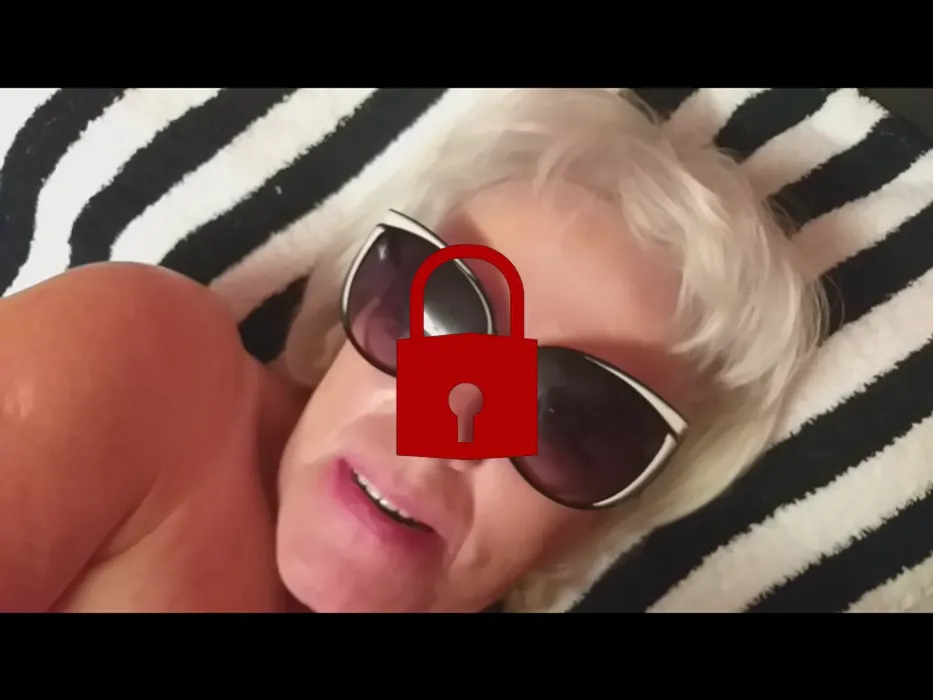 Schnell mal den Schwanz geil geblasen, da ich sein Sperma will