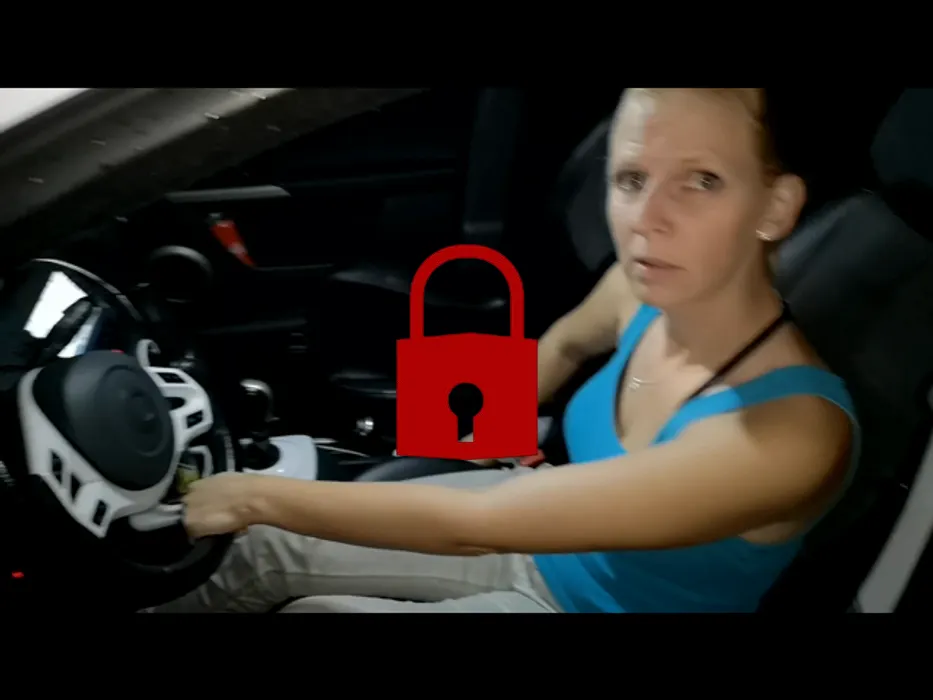 Blowjob im Auto