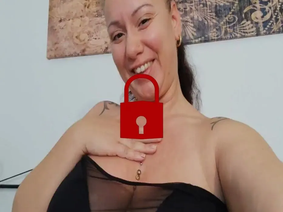 DOPPELPENETRATION!!! AUCH DAS HINTERTÜRCHEN MUSS GUT GEÖLT WERDEN