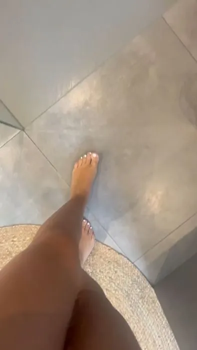 Kommst du mit unter die Dusche, Baby? 