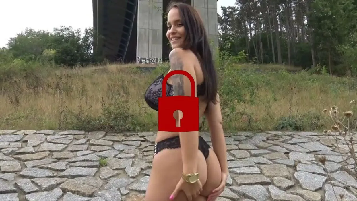 Oh Gott! Ungebremst und ohne Gummi in alle meine drei Löcher gefickt!!!