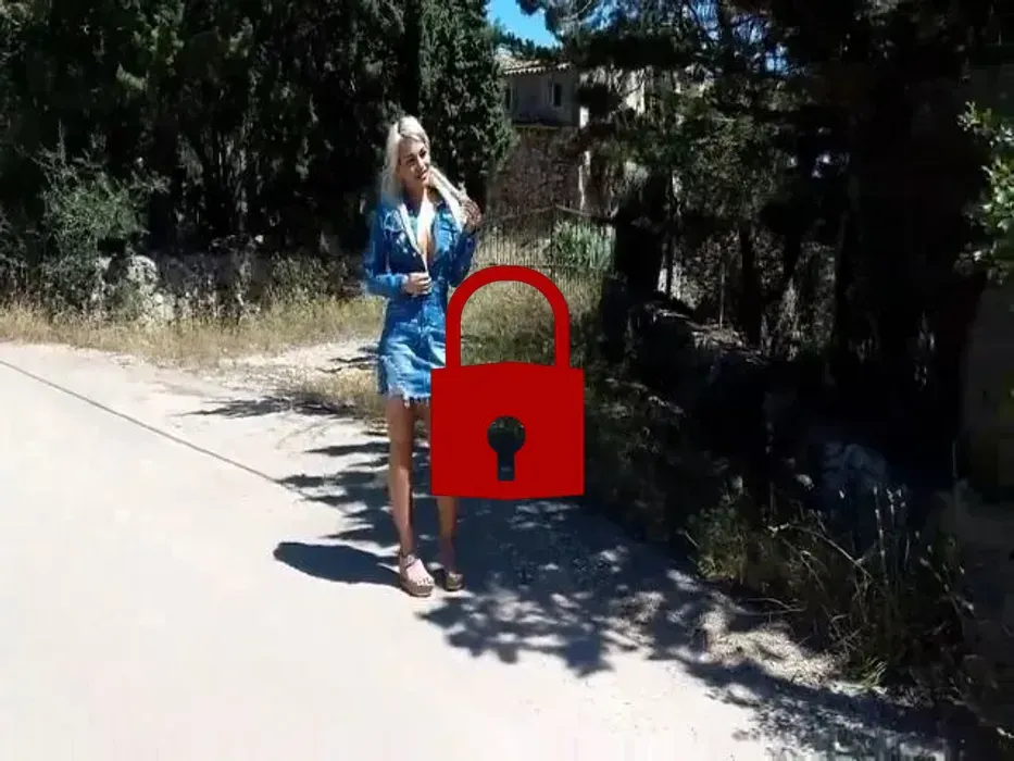 GRATIS SEX AM STRAßENRAND !! Fick' mich Dreiloch ohne Gummi !!!!!