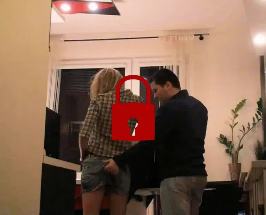 Perverser Sack ladet seine SackBrühe bei mir ab!