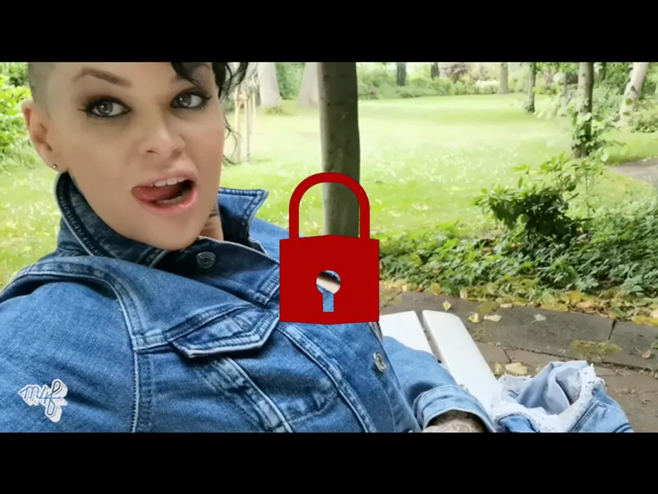 Heißer Dirtytalk - Outdoor im Park