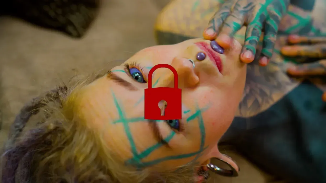 Sexy ALT dreadhead girl rides a big cock with her ASS