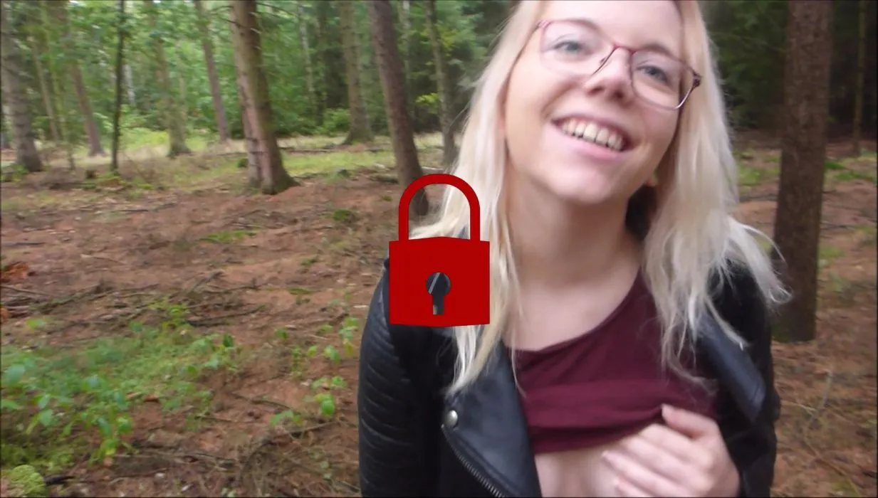 Geiler Public-Fick im Wald