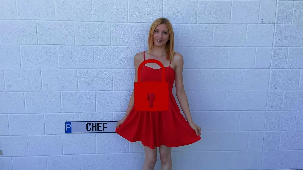 Creampie vom CHEF! Nach der Arbeit mit Anal-Plug überrascht!