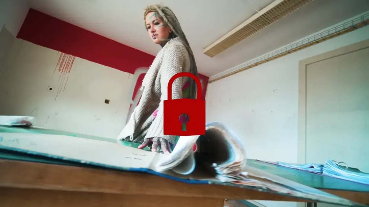 Tattooed Girl gets Fuck in Public ANAL - Orgasm and Piss