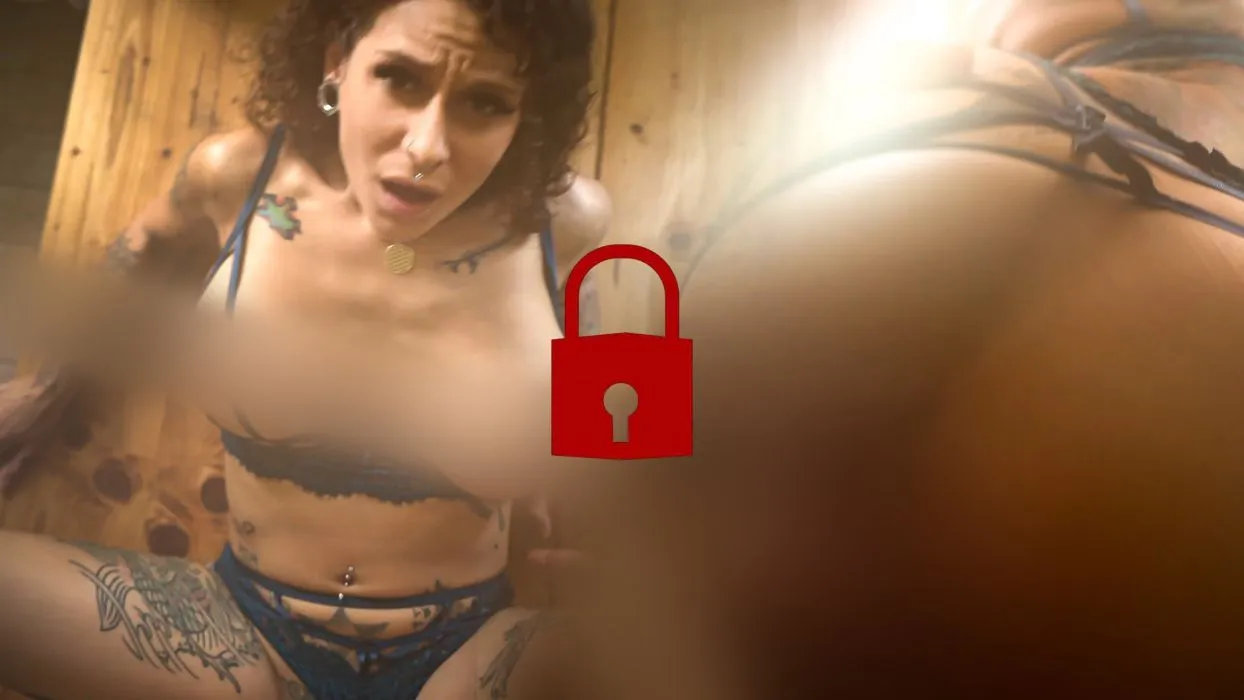 QUICKY! Spontaner Creampie auf’m Küchentisch!!