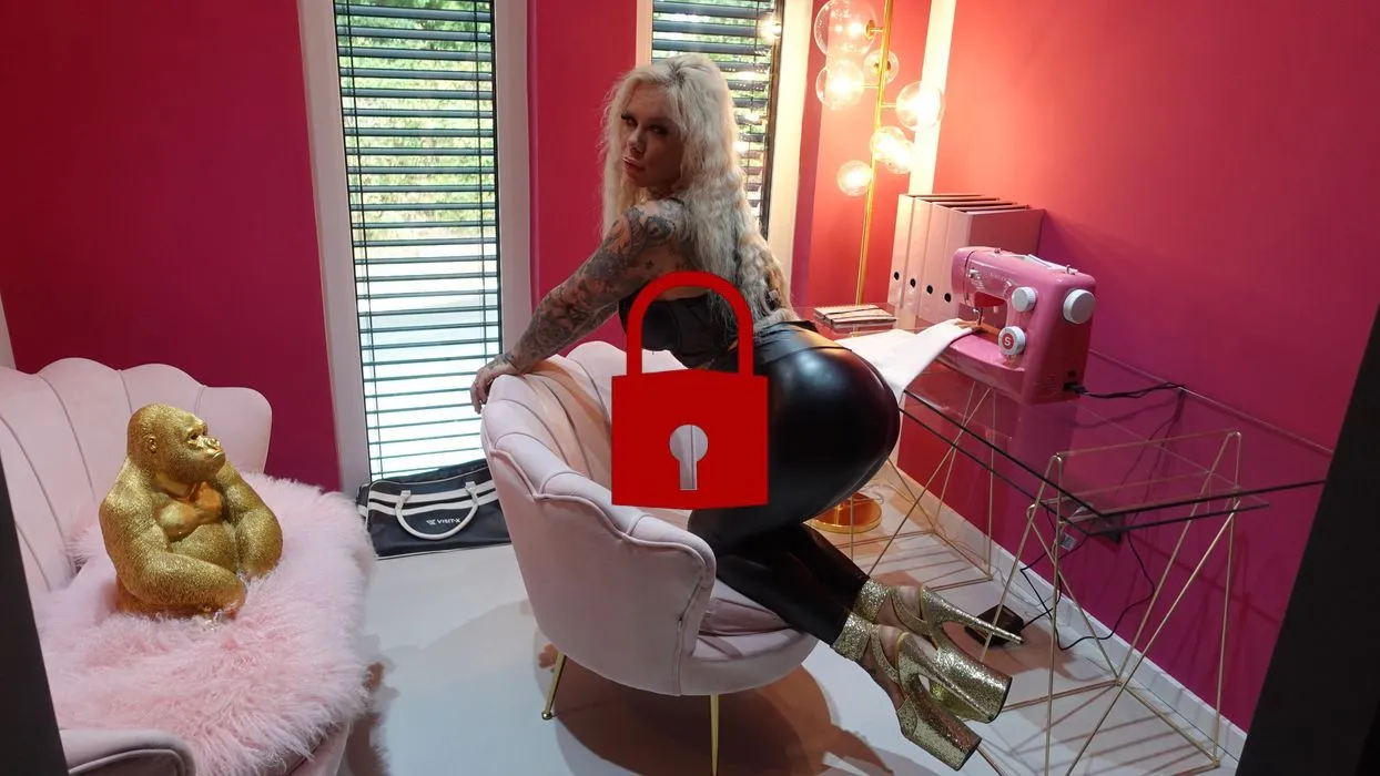 B!MBO Hausfrau | ICH MACH DIE BEINE BREIT WENN SCHATZI ES WILL