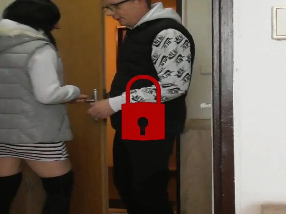 Taxi mit Muschi und Anal bezahlt.