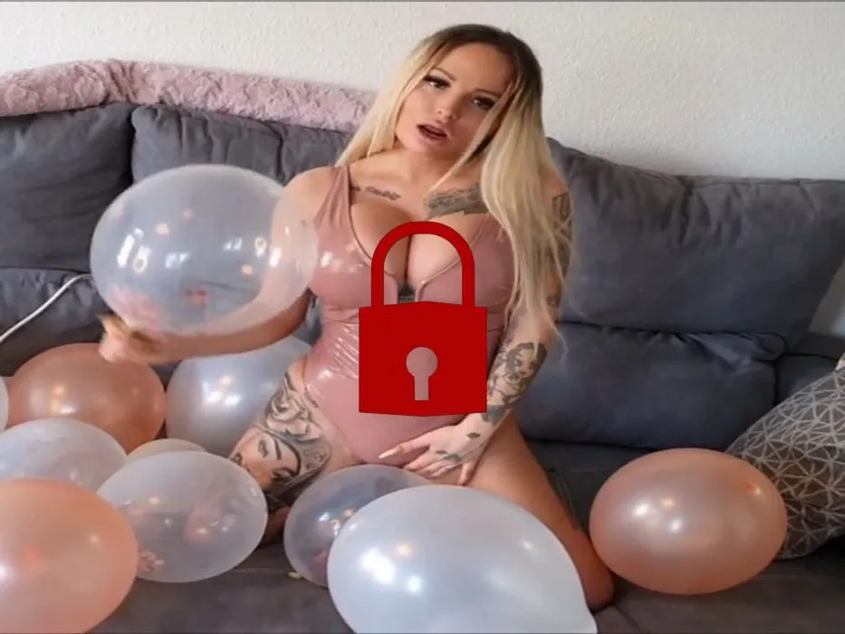 Ballons und Blowjob