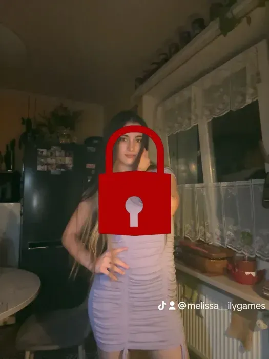 Sexymelli18 Hat Sich Vollspritzen Lassen