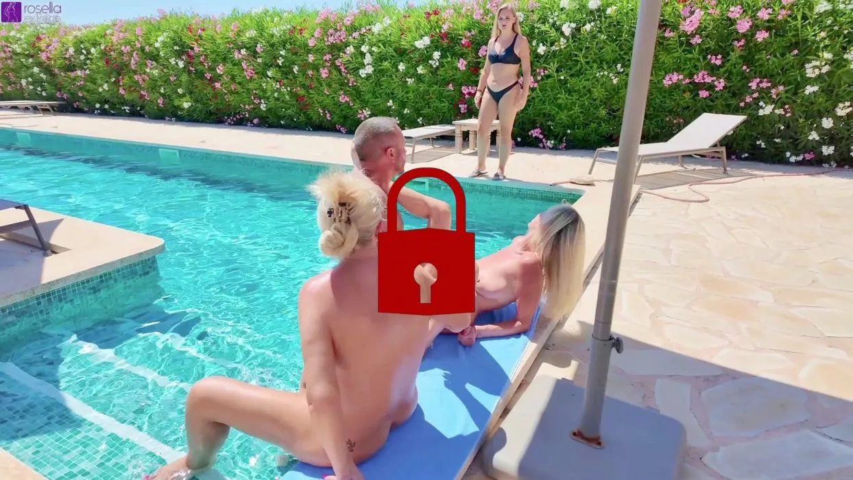 Nackt und geil am Hotelpool! Ich weiß wer uns letzten Sommer gefickt hat! Teil 1