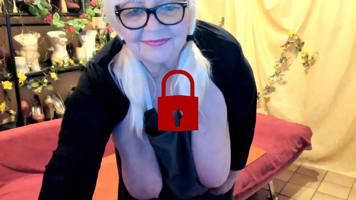 Geil in Gummischürze und Stiefeln 