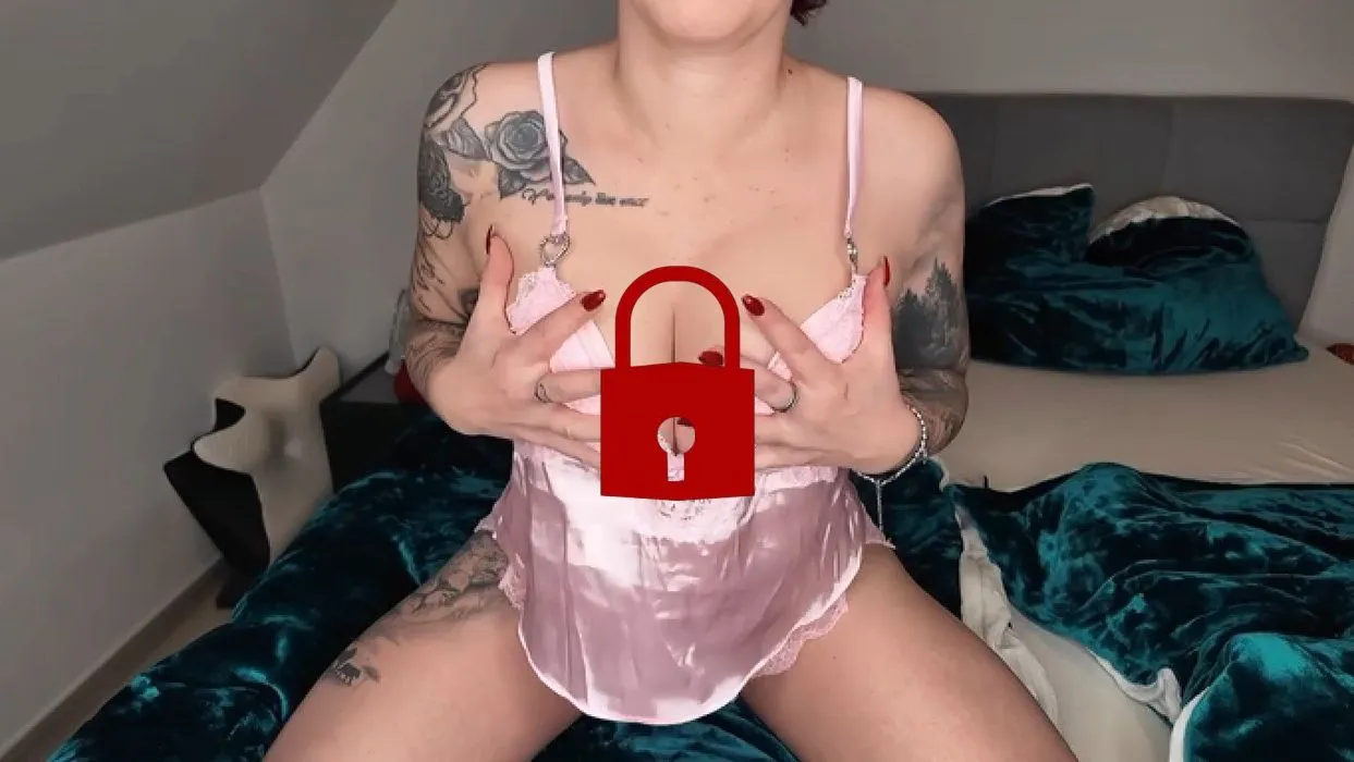 Orgasmus vor dem einschlafen, so träumt es sich doch direkt besser ! 