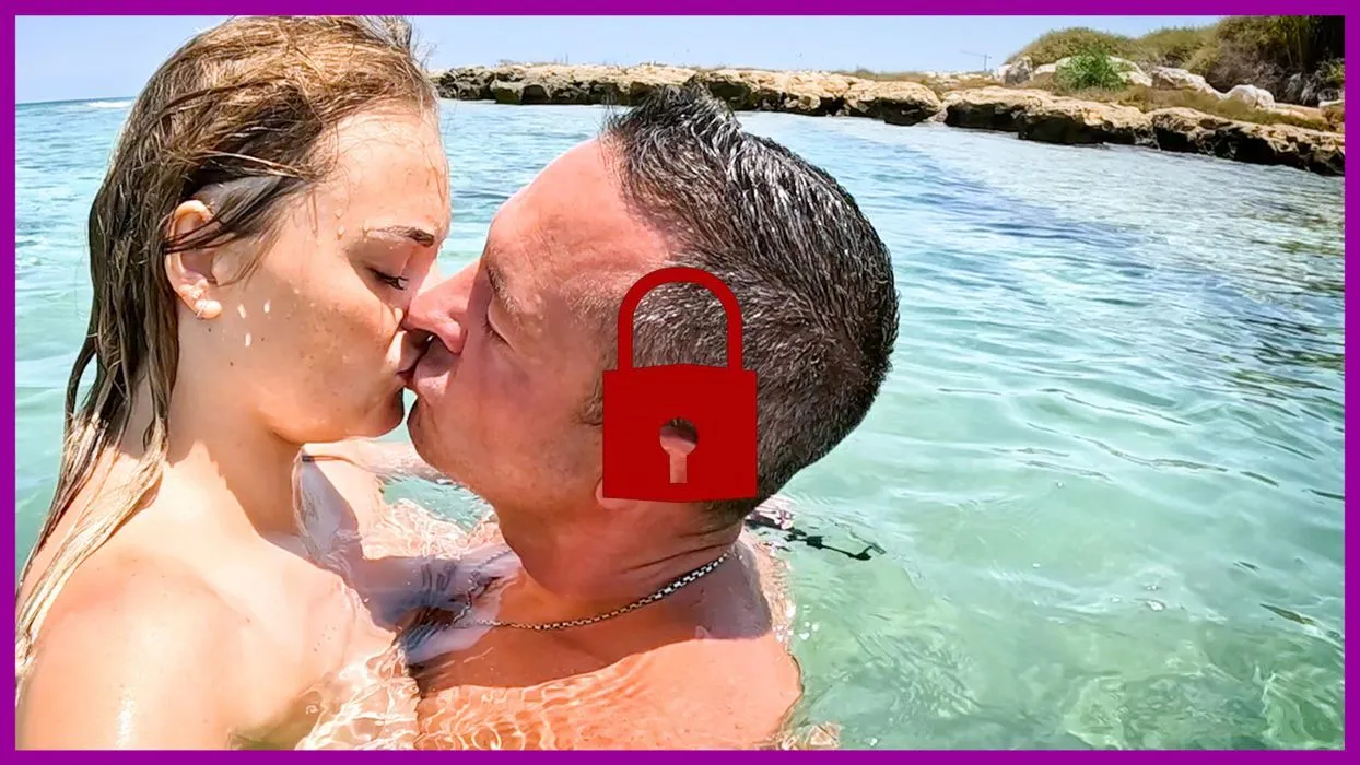 REAL LIFE UNTERWASSERSEX IM MEER?! PRIVATE URLAUBS-PUSSY BESAMUNG!