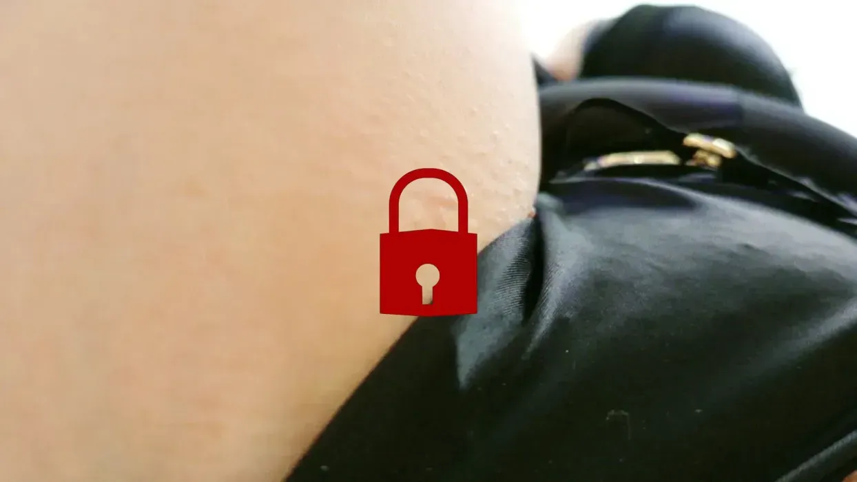 MEINE  PUSSY AUF DEINEM GESICHT