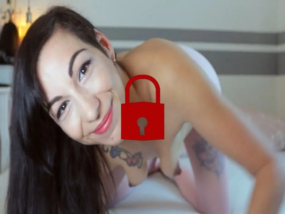 Nylon + Anal + Squirt