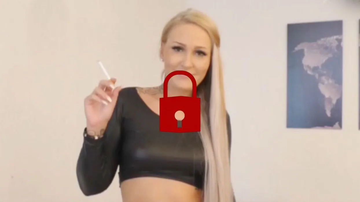 Rauchende Wetlook Fotze !