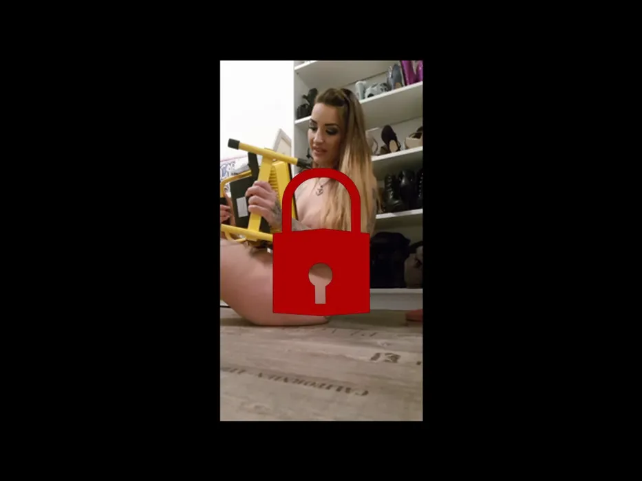 Saugnapfdildo hat es mir geil gemacht