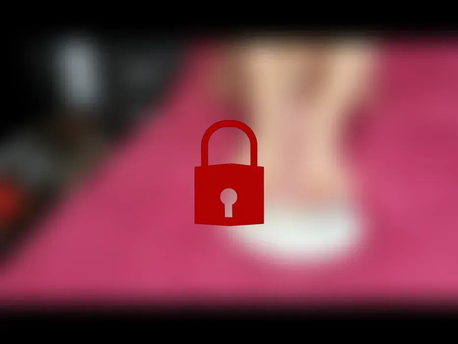 Userwunsch: Blowjob & Footjob (Zum ersten Mal)