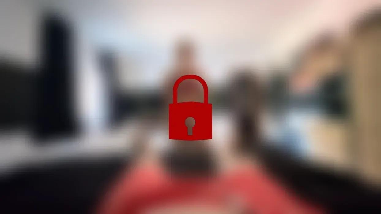 Bikinialarm! Mit voller Spermamuschi zum Badesee!