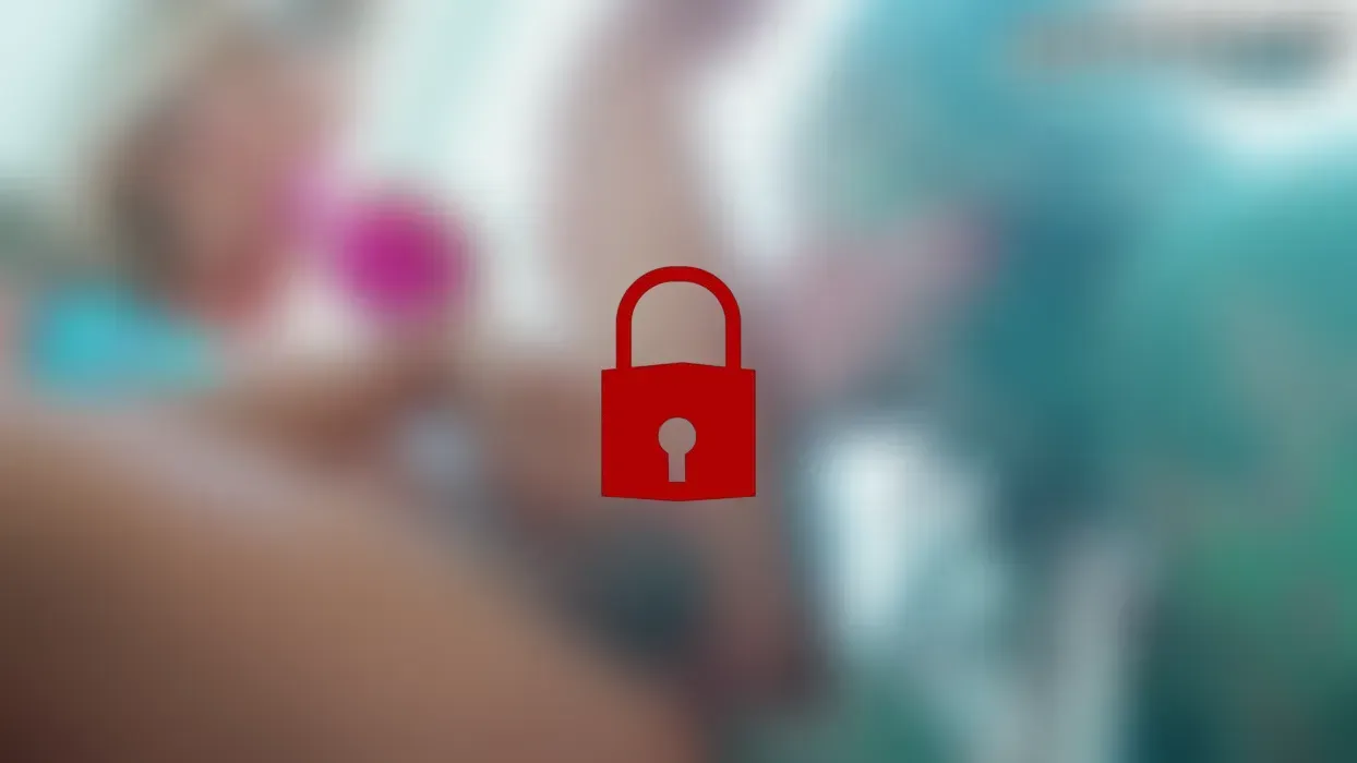 ALT Hippie ANAL play with THAI LADYBOY