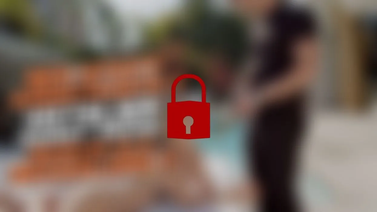 SEX STATT KREDITKARTE HOTELIER NIMMT MEINE MUSCHI ALS BEZAHLUNG!!