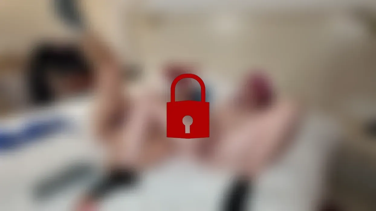 Girl/Girl Dildoshow im Livestream mit Blue Mel 